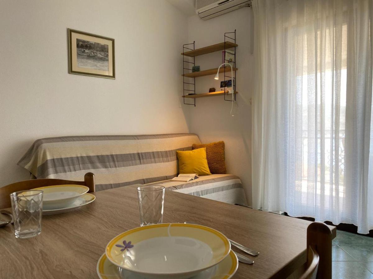The Ana Apartments Komiza Exterior photo